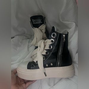 Cristian Zero Tre , Calipso 300 V.1